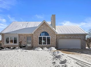 6511 Primrose Way, Racine, WI 53406