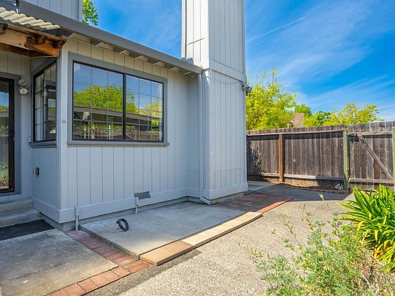 3rd image of 2306 Maher Drive