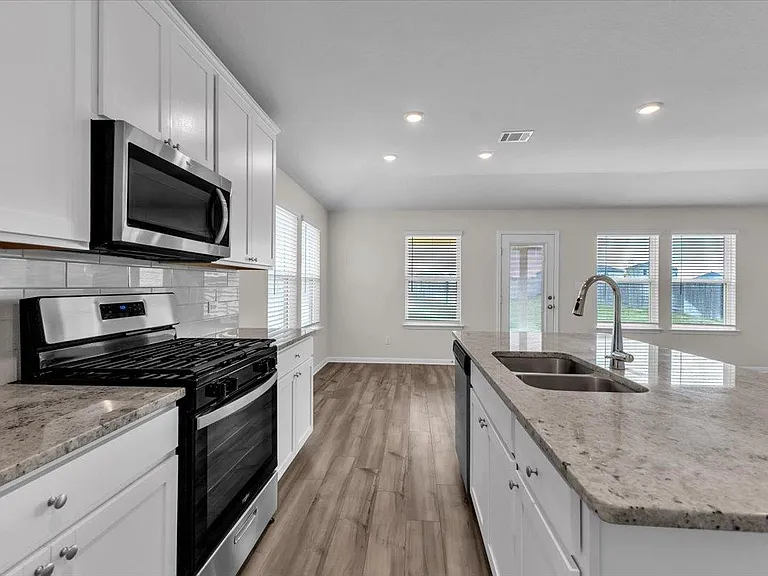 405 Grasslands Trl — Photo 28