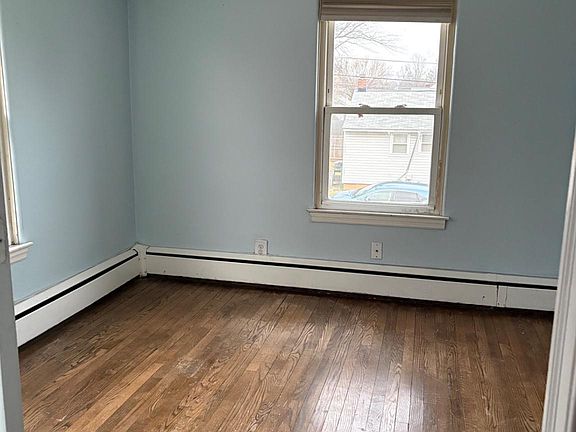 3rd image of 1314 Dorchester Ave APT B
