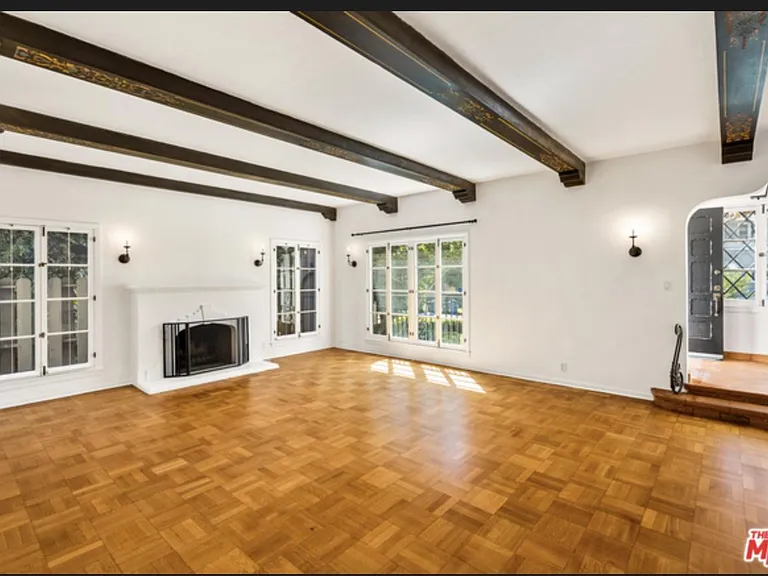 empty living room