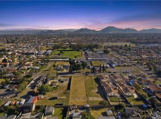 17562 Court St, Fontana, CA