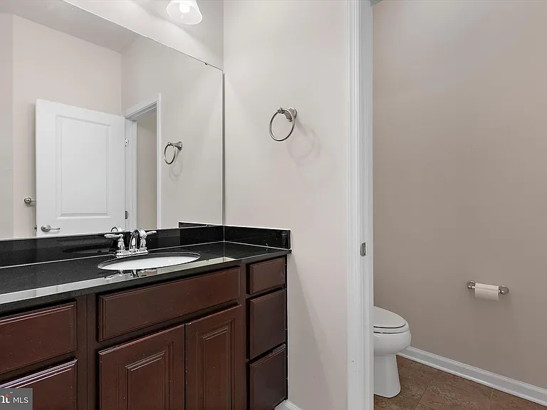 364 Chessington Dr — Photo 29