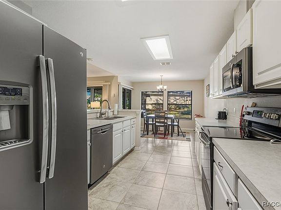 3rd image of 6243 W Lexington Dr