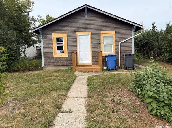 312 7th AVENUE E, Melville, SK S0A 2P0