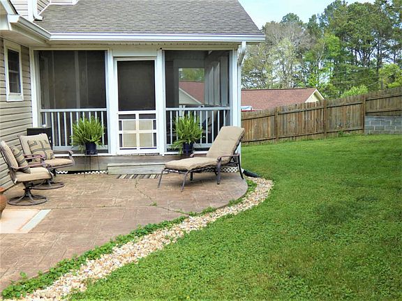4th image of 57 Parkview Dr