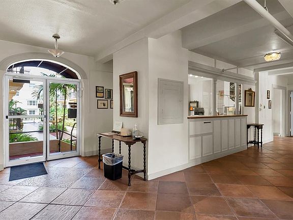 4th image of 130 4TH AVENUE N #201