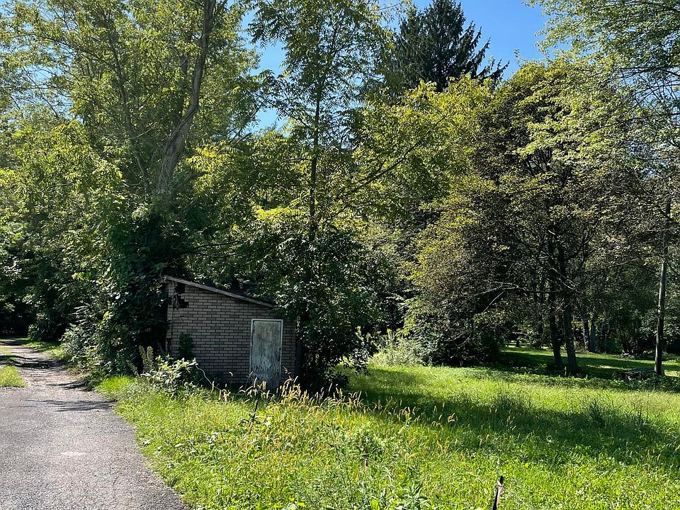 2nd image of 480 Long Run Rd
