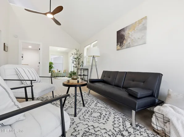 172 DEL PRADO Drive, Ponte Vedra Beach, FL 32082