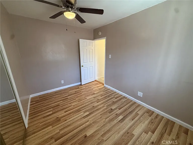12924 Prairie Ave #A — Photo 13