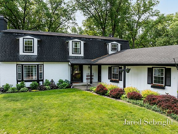 2nd image of 6872 Forest Valley Dr SE