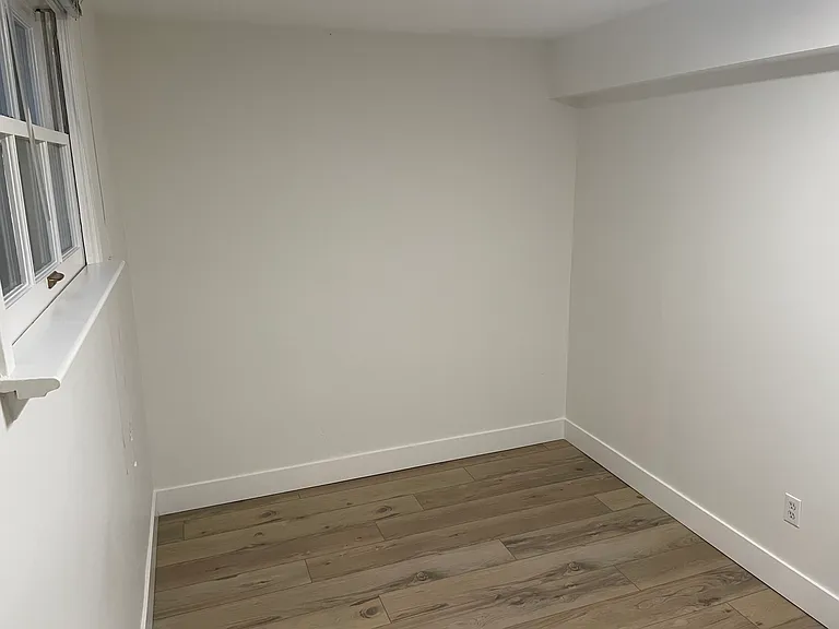 65 Dillabough St — Photo 7
