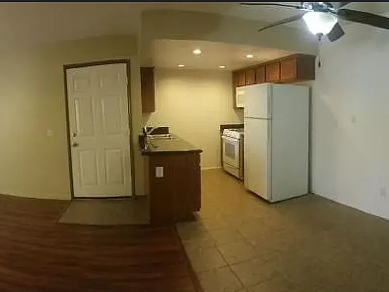 1114 W Blaine St #203 — Photo 12