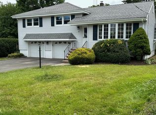 15 Walsh Ct, Clifton, NJ 07013