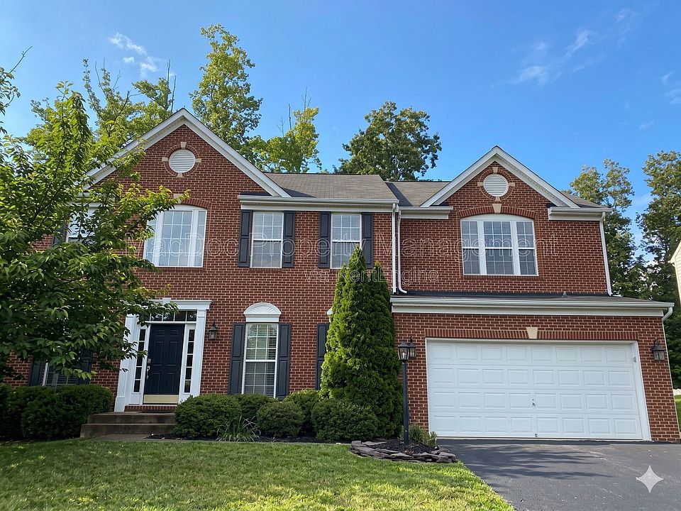 1st image of 121 Riggs Rd