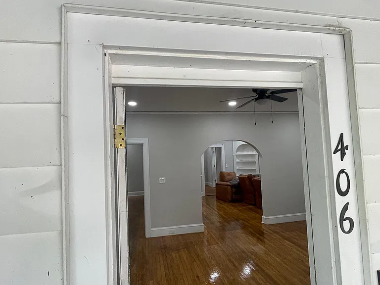 406 S Harding St #A — Photo 2