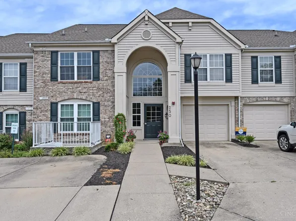 250 Postoak Ln APT I, Milford, OH 45150