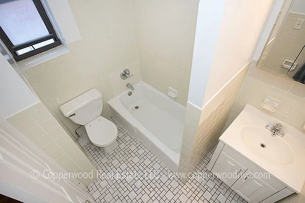 Rented by Copperwood Real Estate | media 9