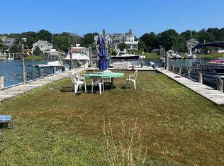 28 Seconsett Point Rd #C, Mashpee, MA 02649