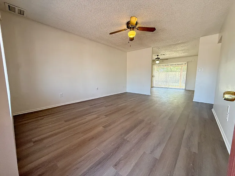 4138 W Campo Bello Dr — Photo 4