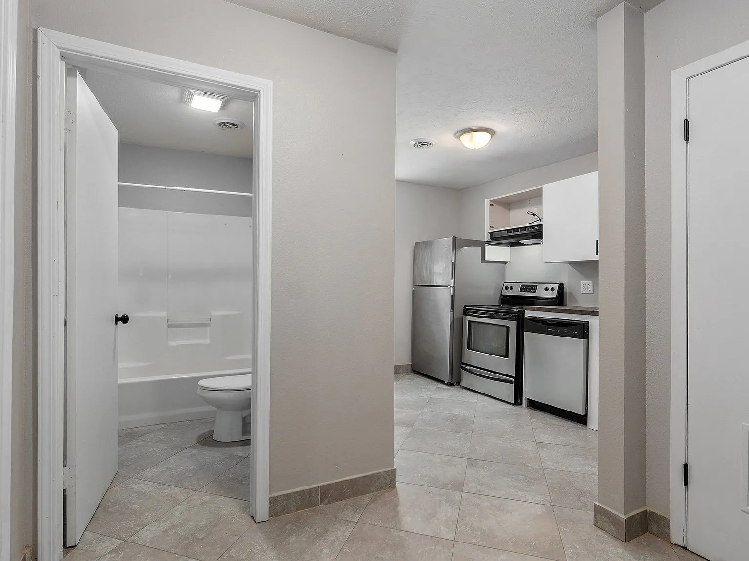 Main St. Apartments — Photo 3