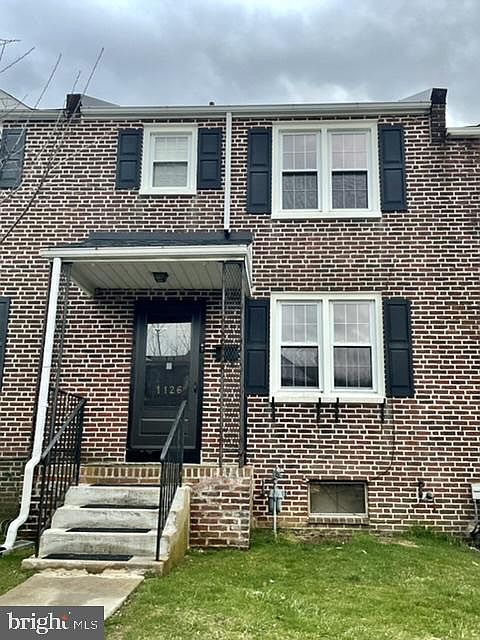1st image of 1126 Coyne Pl