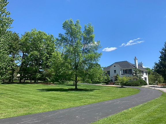 2nd image of 5820 Graves Lake Dr