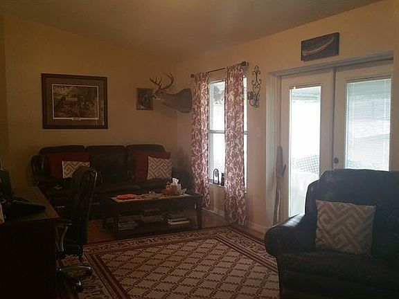5th image of 15805 Oakland Ct