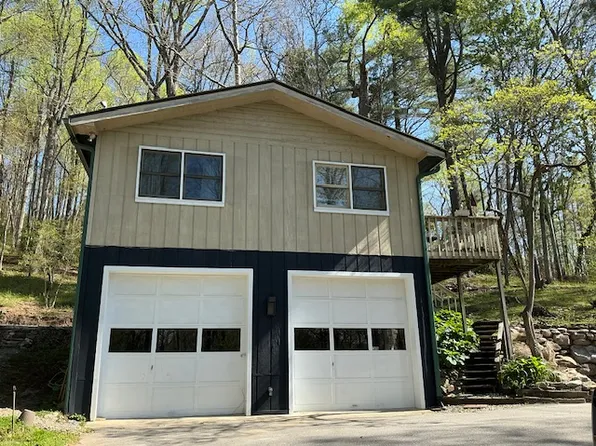 311 Wingina Place, Highlands, NC 28741