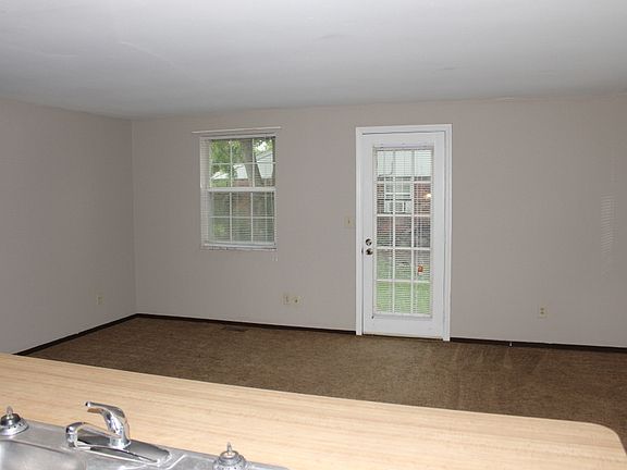 4th image of 6828 Tabby Dr