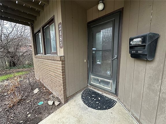 2nd image of 2485 Euclid Heights Blvd
