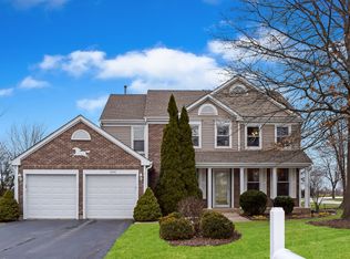 1404 Blue Heron Dr, Crystal Lake, IL 60014