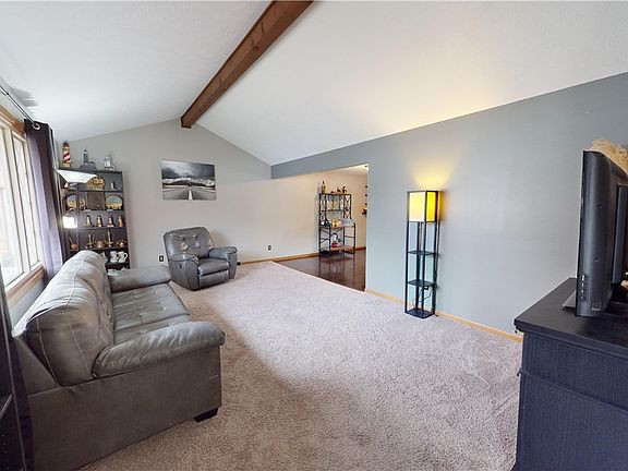 2nd image of 640 Radford Dr