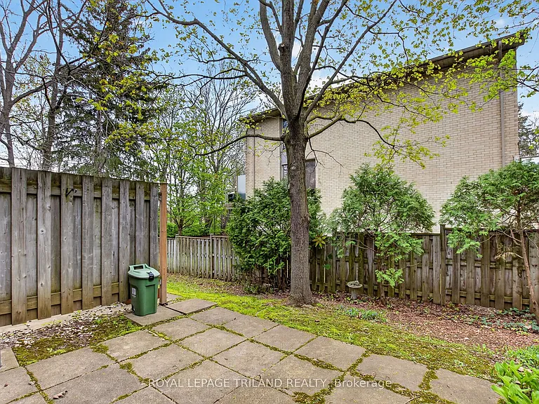 1415 Commissioners Rd W #21 — Photo 34