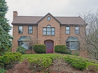 2210 Hassinger Ln, Glenshaw, PA 15116