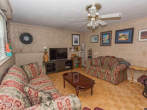 5th image of 37 Red Fox Dr