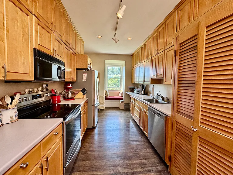 4 Monument Sq #Penthouse 6 — Photo 5