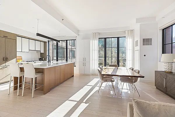 1st image of 959 1st Ave #11A
