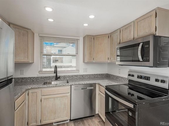 2nd image of 961 S Pitkin Court