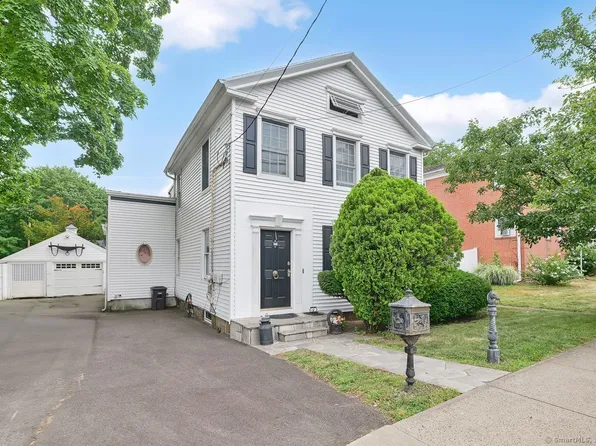 355 Blake Street, New Haven, CT 06515