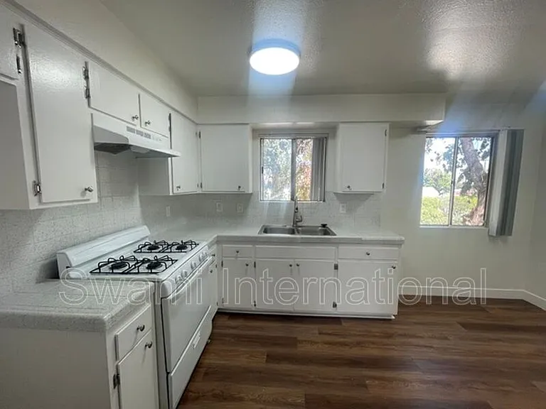 345 E Stepney St #9 — Photo 11
