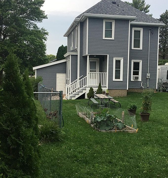 2nd image of 112 Madison St