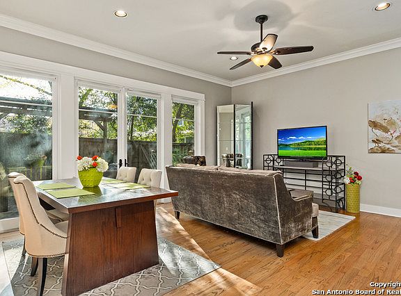 5th image of 137 Katherine Ct #3