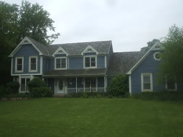 280 Pebble Creek Dr, Tower Lakes, IL 60010