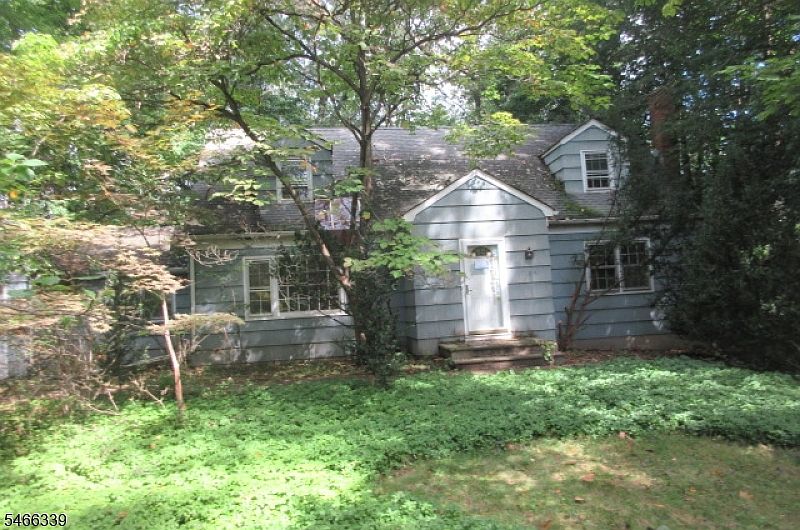 1st image of 109 Pine St