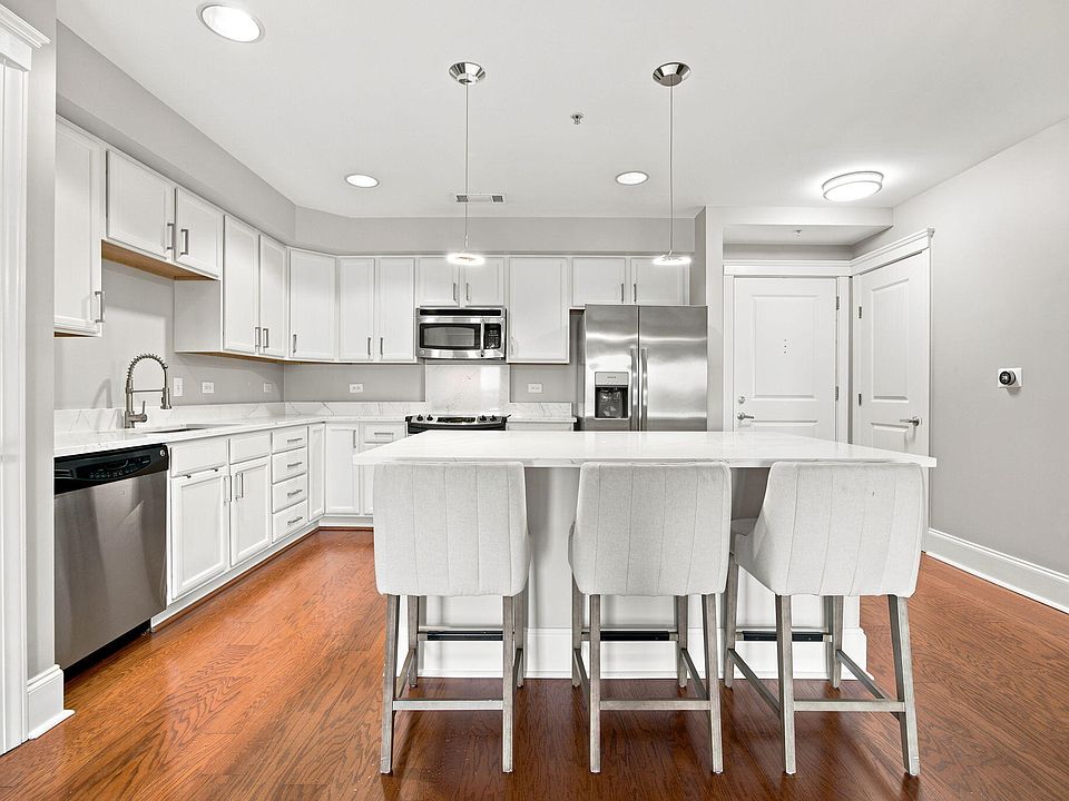 1st image of 222 Glenwood Ave #501