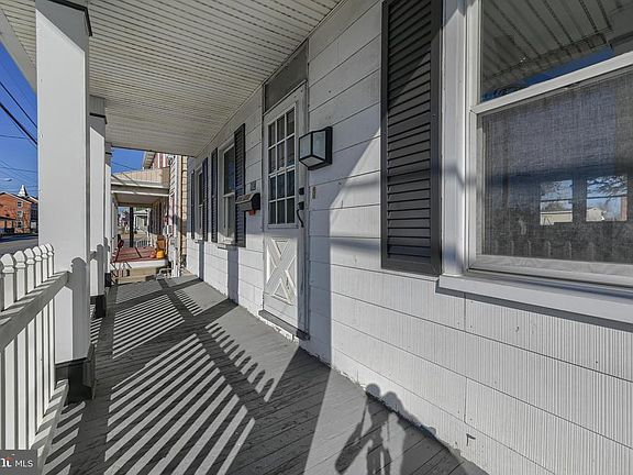 3rd image of 314 S Queen St