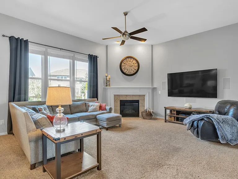 15745 Diamante Dr — Photo 8