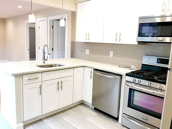 3rd image of 3094 34th St APT 5A