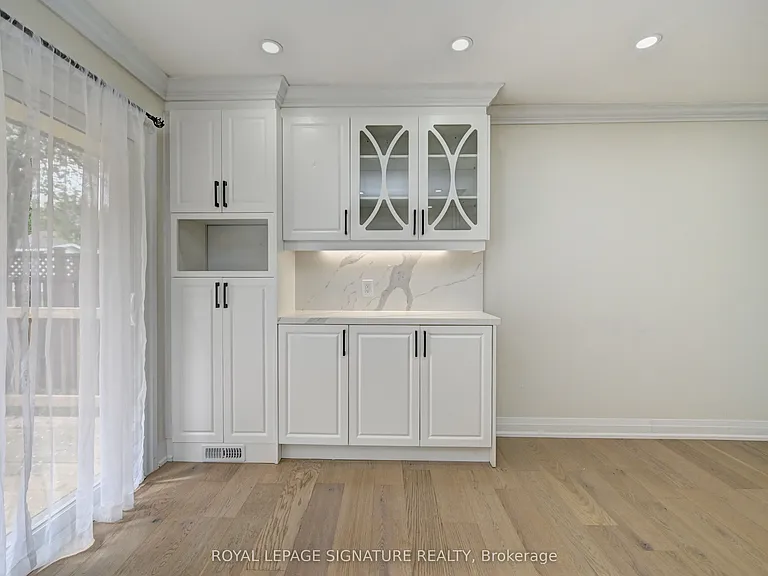 240 Stonybrook Dr — Photo 24